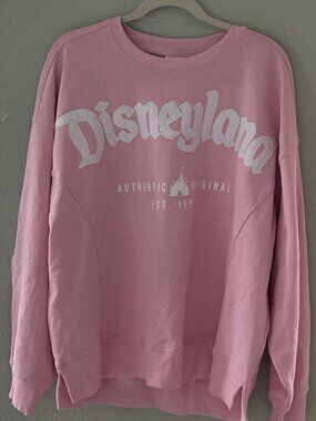 NWT DISNEY ~ DISNEYLAND PINK  CREW NECK SWEATSHIRT~ L ~ HI / LOW ~ NEW STYLE!!!!